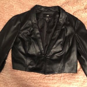 💖Cropped black H&M blazer💖